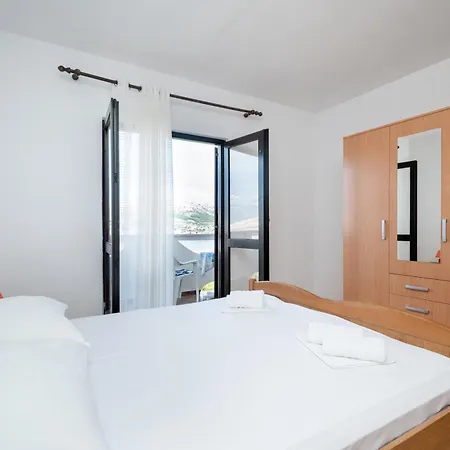 With Parking Space Pag - 15765 파그